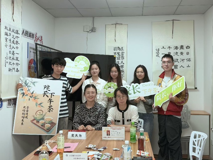 图3：参加活动人员合影
