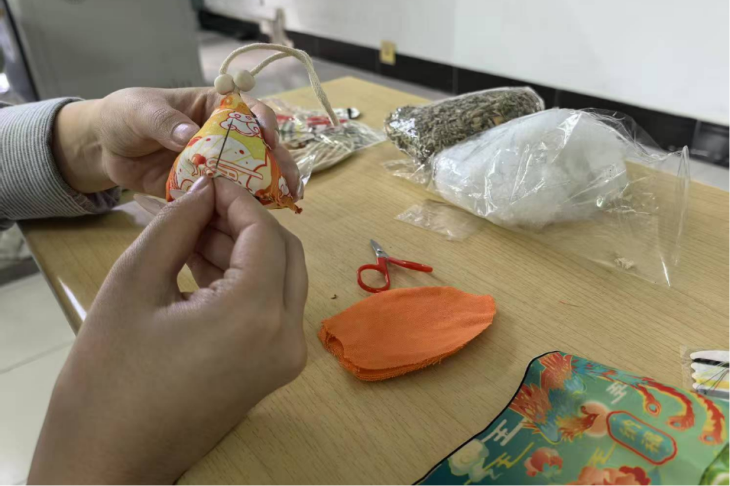 图：手工制作过程